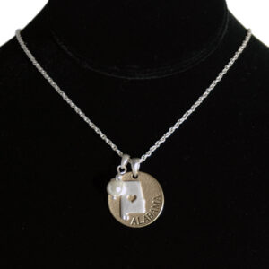 ALABAMA NECKLACE TOGGLE PEARL DISC